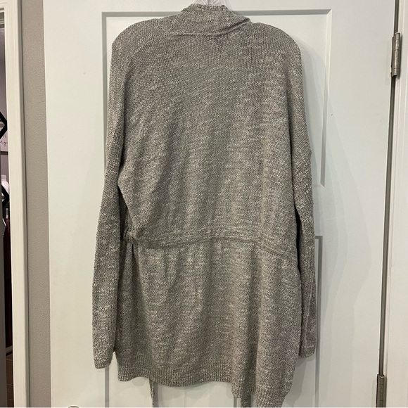 NWOT Express Light Grey Heathered Cardigan - Picture 4 of 4
